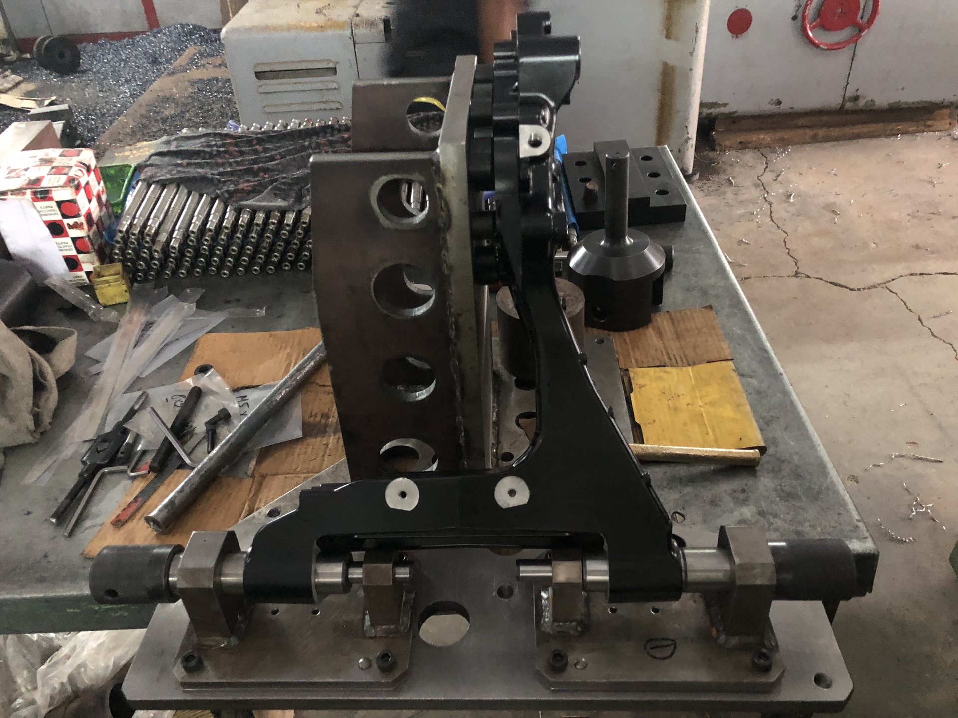 Hydraulic Fixture Manufacturers in Maharashtra | Ganraj Enterprises